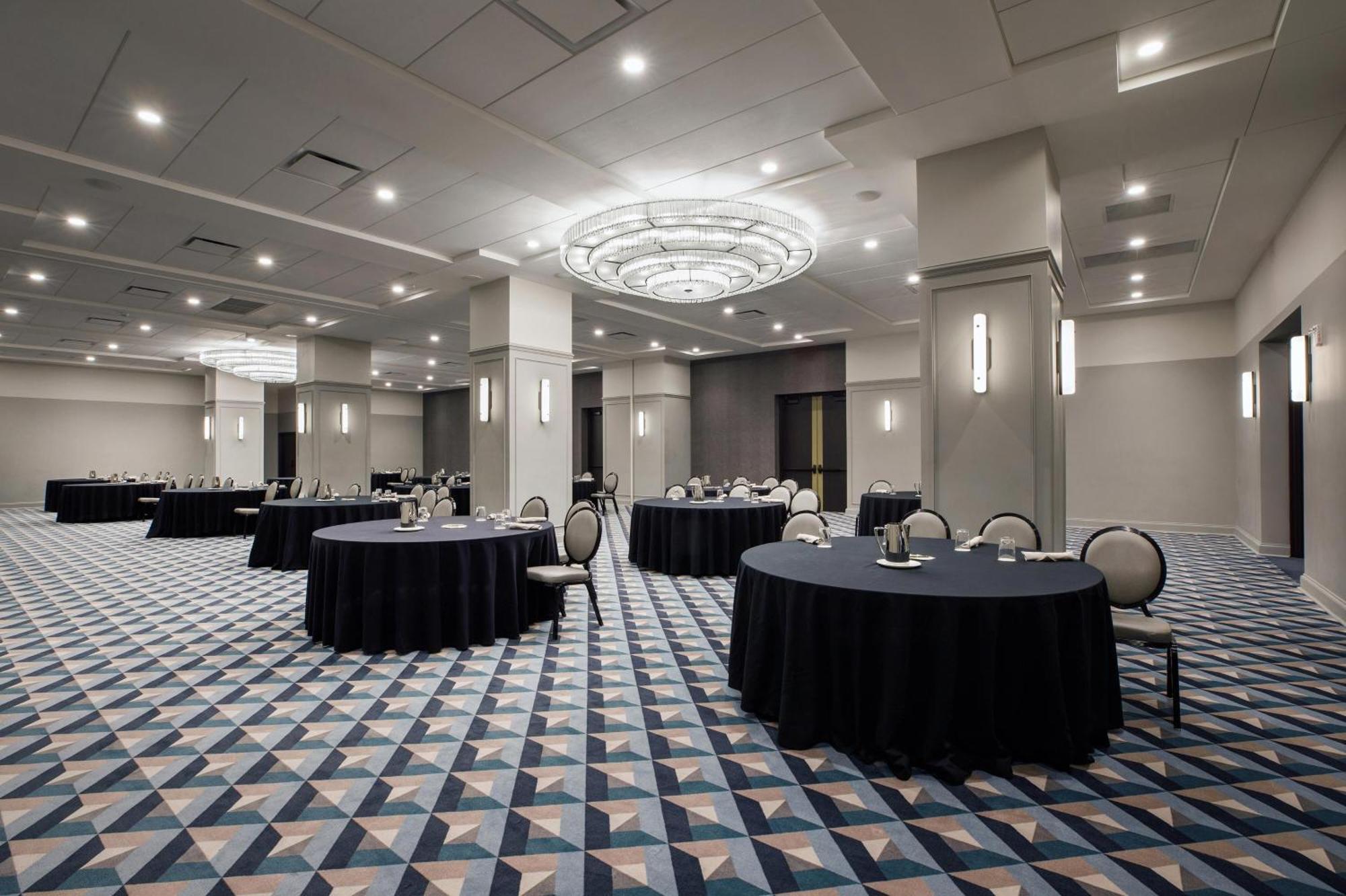 Cyrus Hotel, Topeka, A Tribute Portfolio Hotel מראה חיצוני תמונה