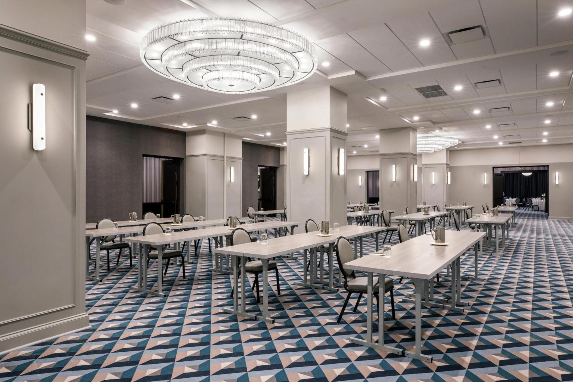 Cyrus Hotel, Topeka, A Tribute Portfolio Hotel מראה חיצוני תמונה